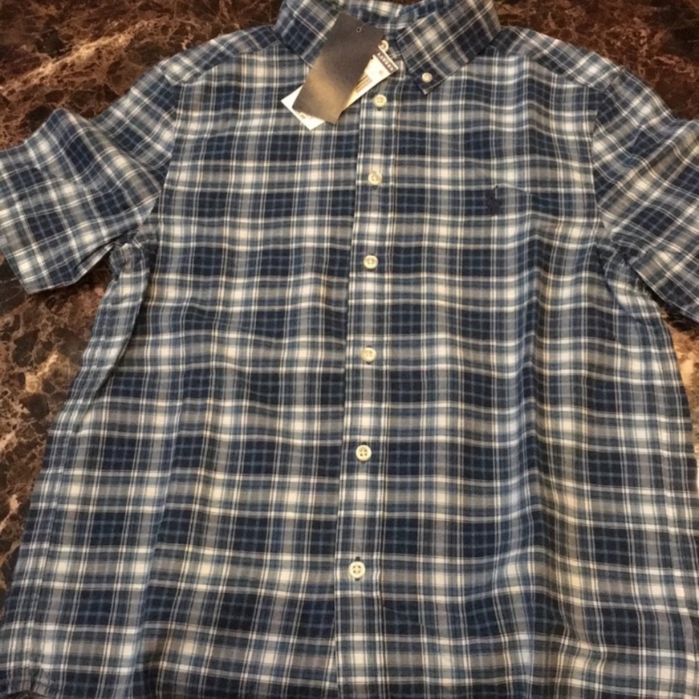 NEW Ralph Lauren short sleeve shirt size M 10/12
New w tags.
